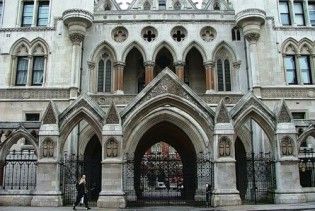 Лондонський суд відмовився розглядати позов проти "Динамо"