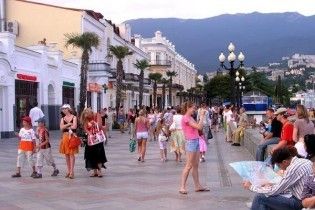 В Ялті туристам пропонують психотропну курильну суміш