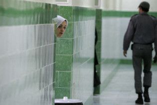 Іранська опозиція обнародувала докази зґвалтувань у в'язницях