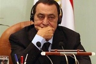 Президент Єгипту вивезе з Франції спірні експонати