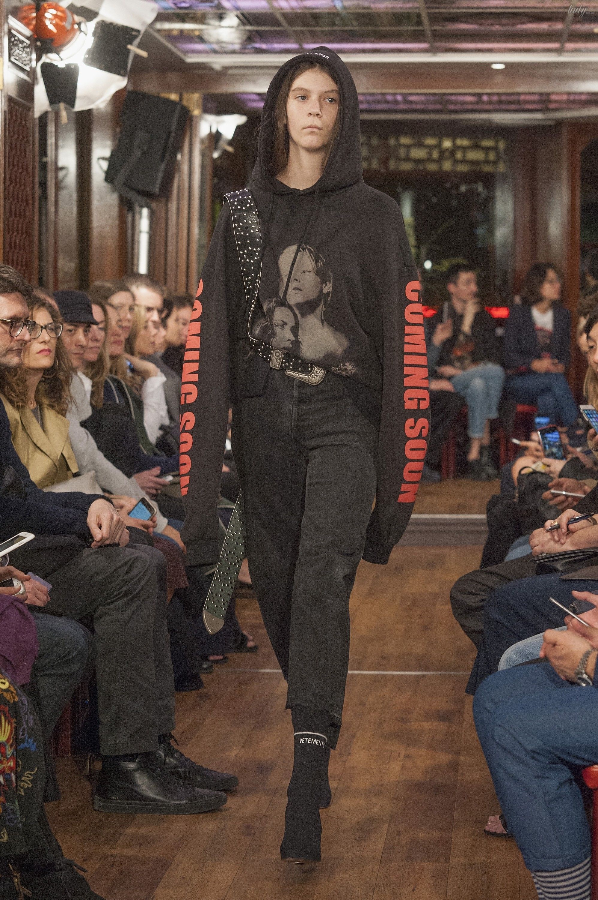 Vetements весна-лето 2017_1