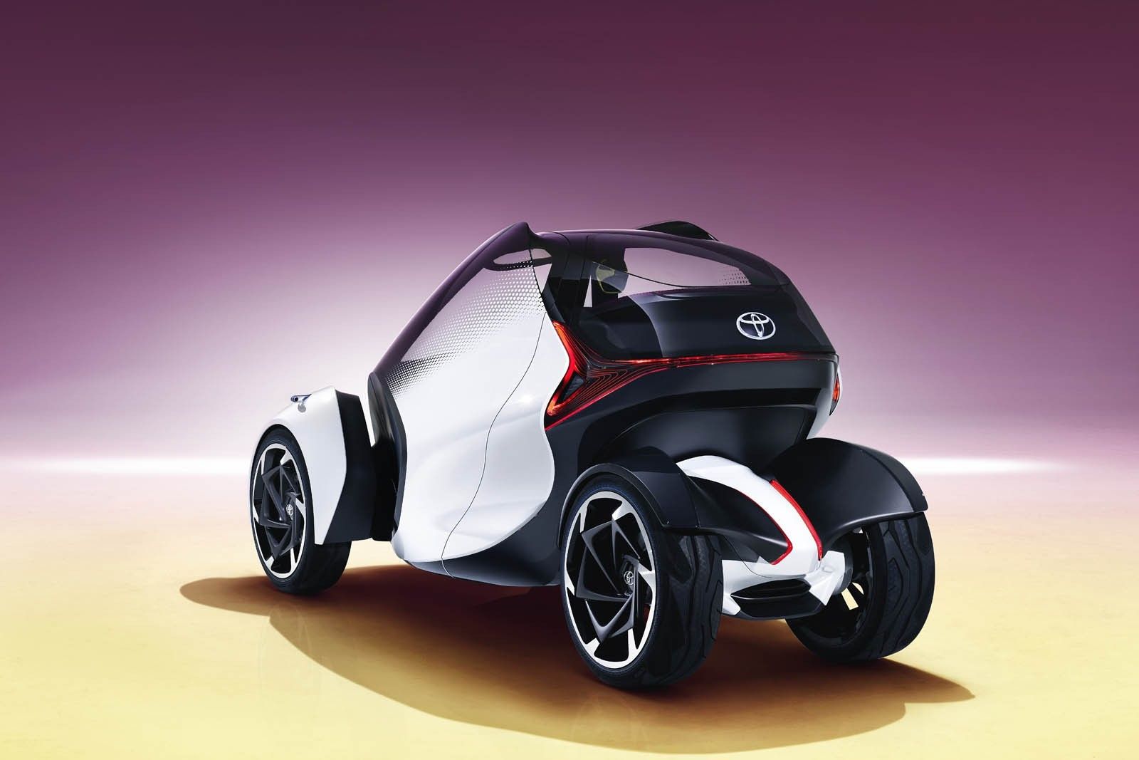 Toyota i-TRIL