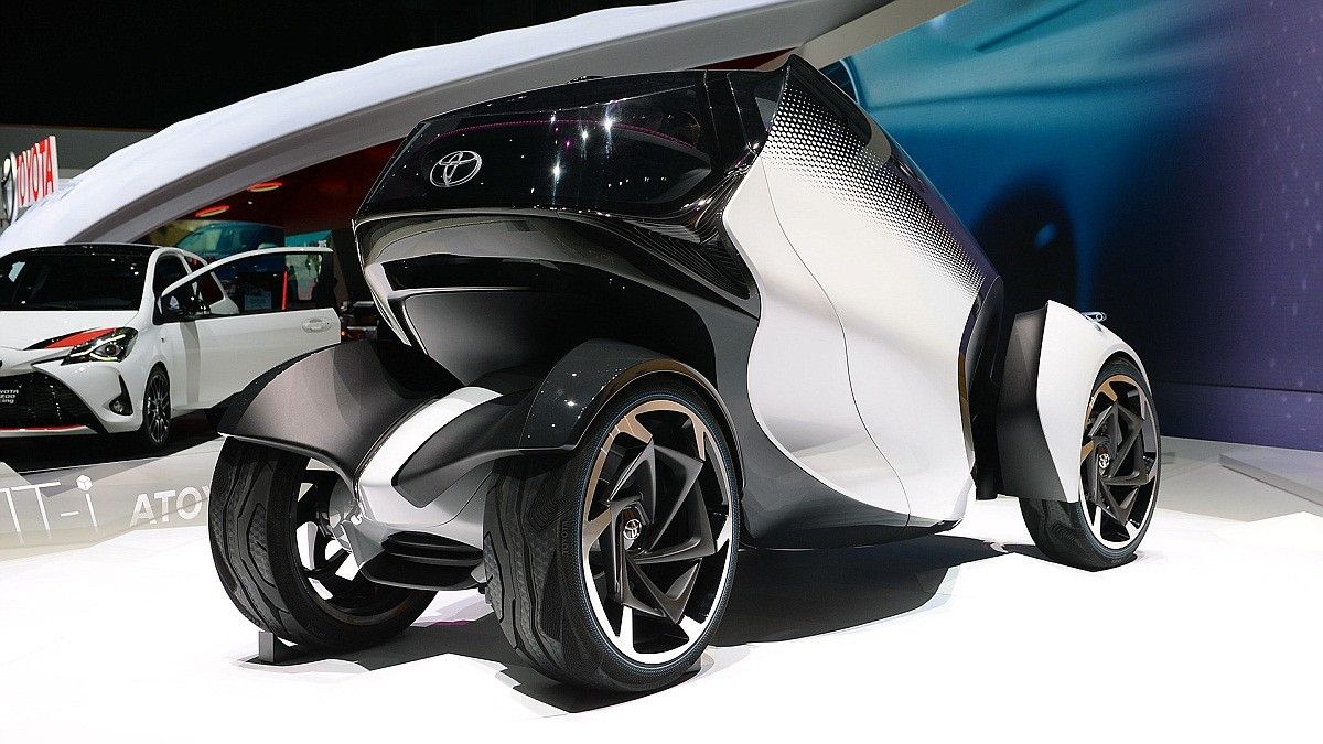 Toyota i-TRIL
