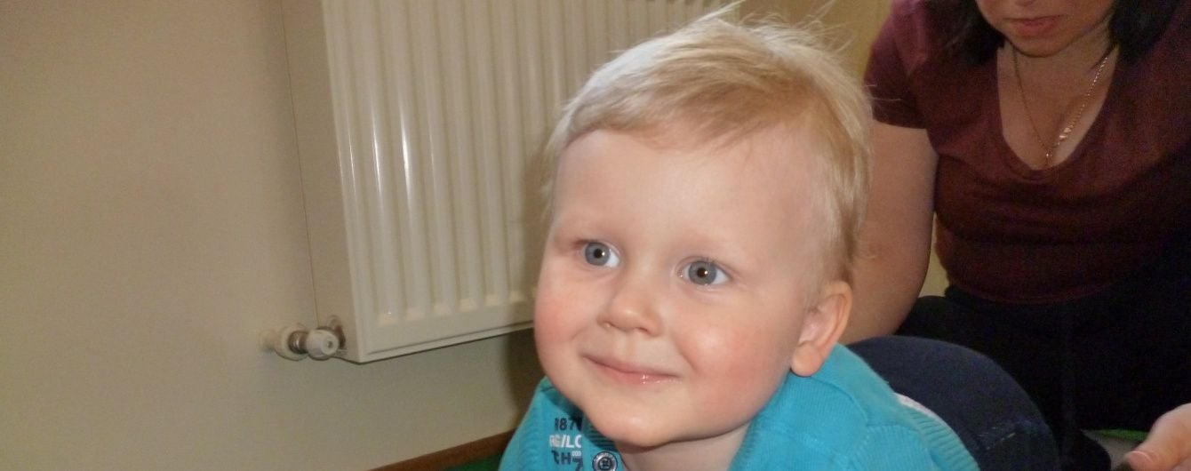 3-летний Максим надеется на добрых людей