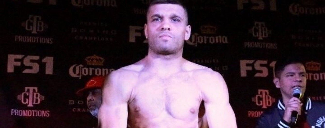 Український боксер Дерев'янченко достроково розібрався з небитим ямайцем