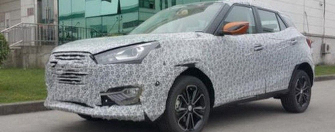 В Сети появился шпионские фото серийного кроссовера Zotye T300