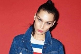 В купальнике и с новой прической: Белла Хадид поделилась пикантным селфи
