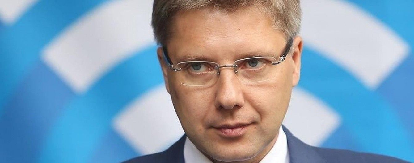 Мэр Риги заплатил штраф за общение на русском в Facebook