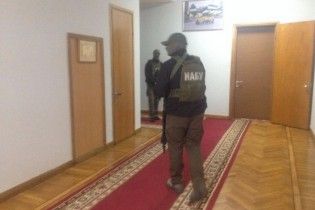 НАБУ подозревает чиновников Запорожской ОГА в земельных сделках на 115 миллионов гривен