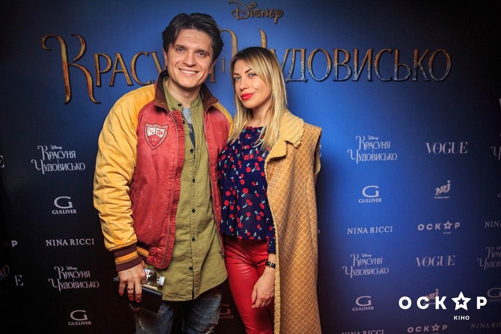 Звезды на премьере фильма "Красавица и Чудовище"_7