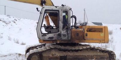 На Киевщине неизвестный расстрелял из гранатомета экскаватор
