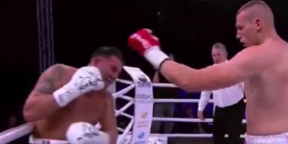 Без жодного удару: польський боксер відправив суперника в унікальний нокаут (відео)