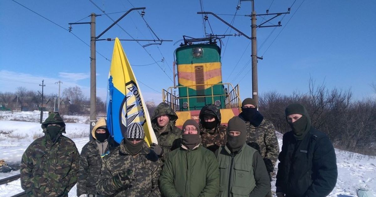 Депутати заявили про звільнення усіх затриманих у Кривому Торці блокувальників