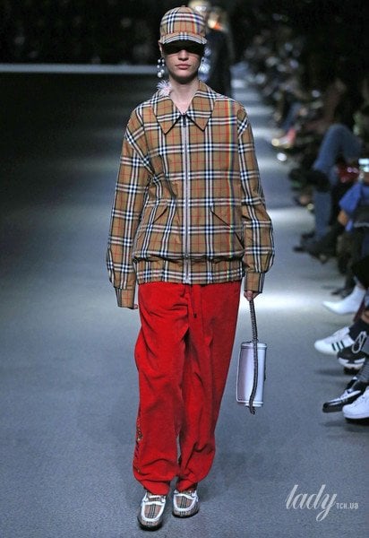 Колекція Burberry прет-а-порте сезону осінь-зима 2018-2019 / © East News