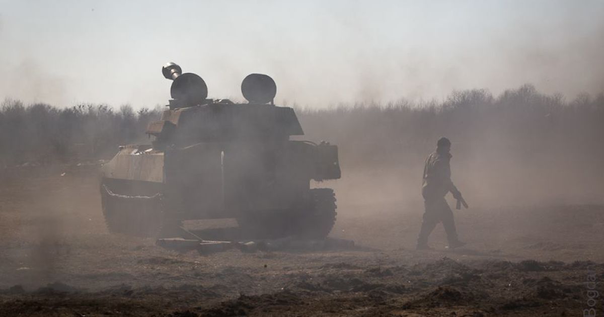 ВАСУ отказался обязать Порошенко вводить военное положение