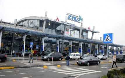 В аеропорту "Київ" затримали киянок, які продавали українок у сексуальне рабство