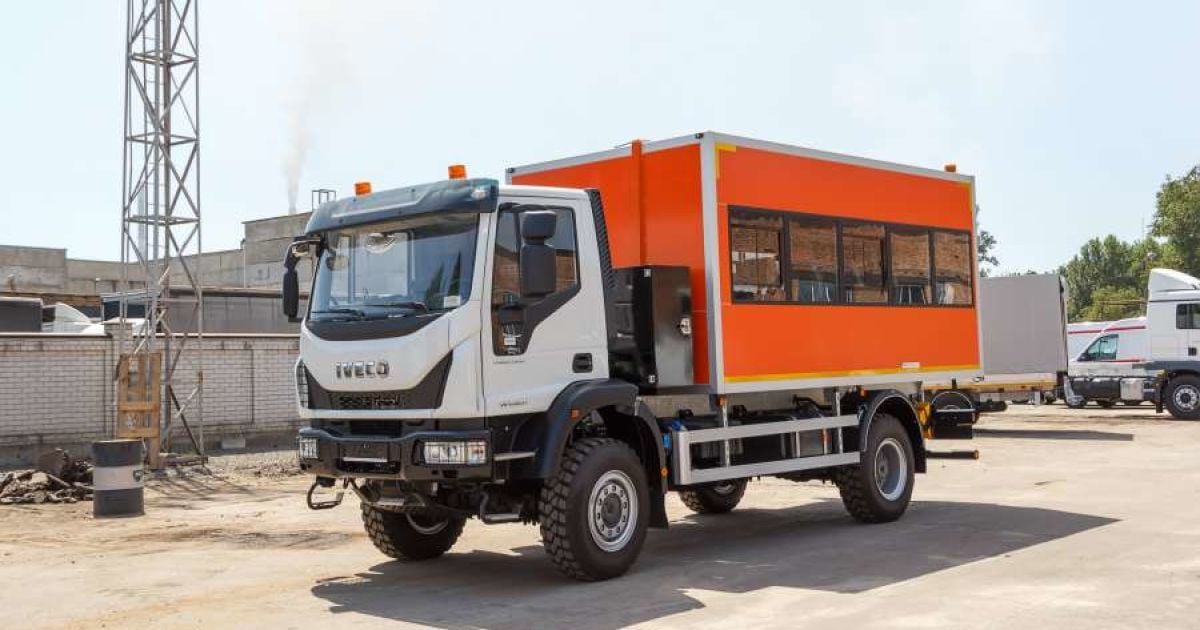 В Україні представили потужні спецмашини на базі IVECO