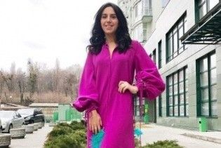 В платье цвета фуксии: Джамала продемонстрировала яркий весенний образ