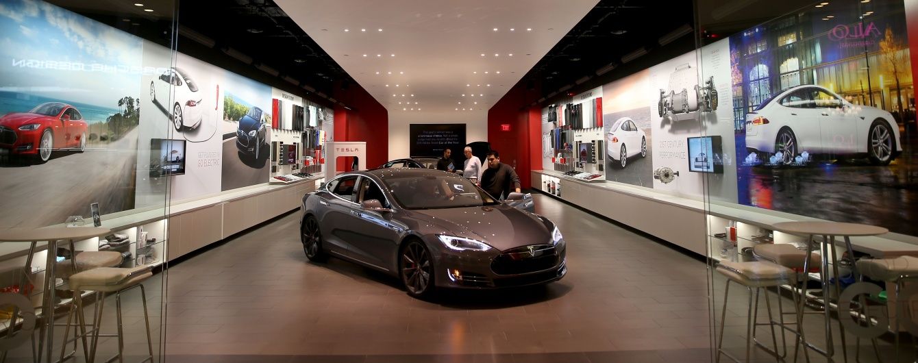 Завод Tesla в Україні: Мінінфраструктури почало переговори щодо випуску електрокарів
