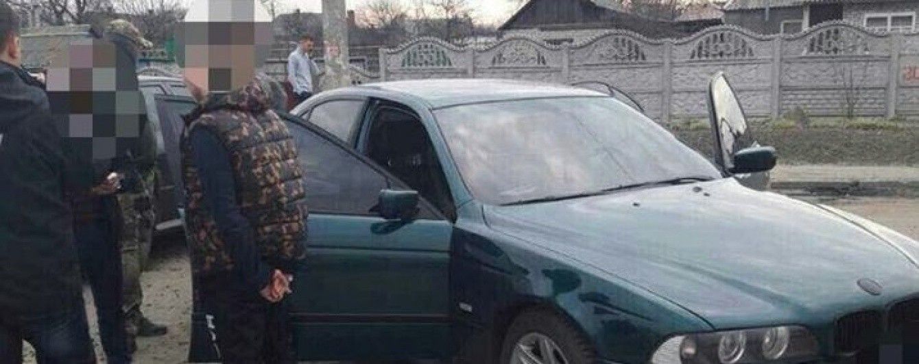 На Донеччині затриманий на вимаганні $ 1000 патрульний поліцейський відбувся штрафом у 850 грн
