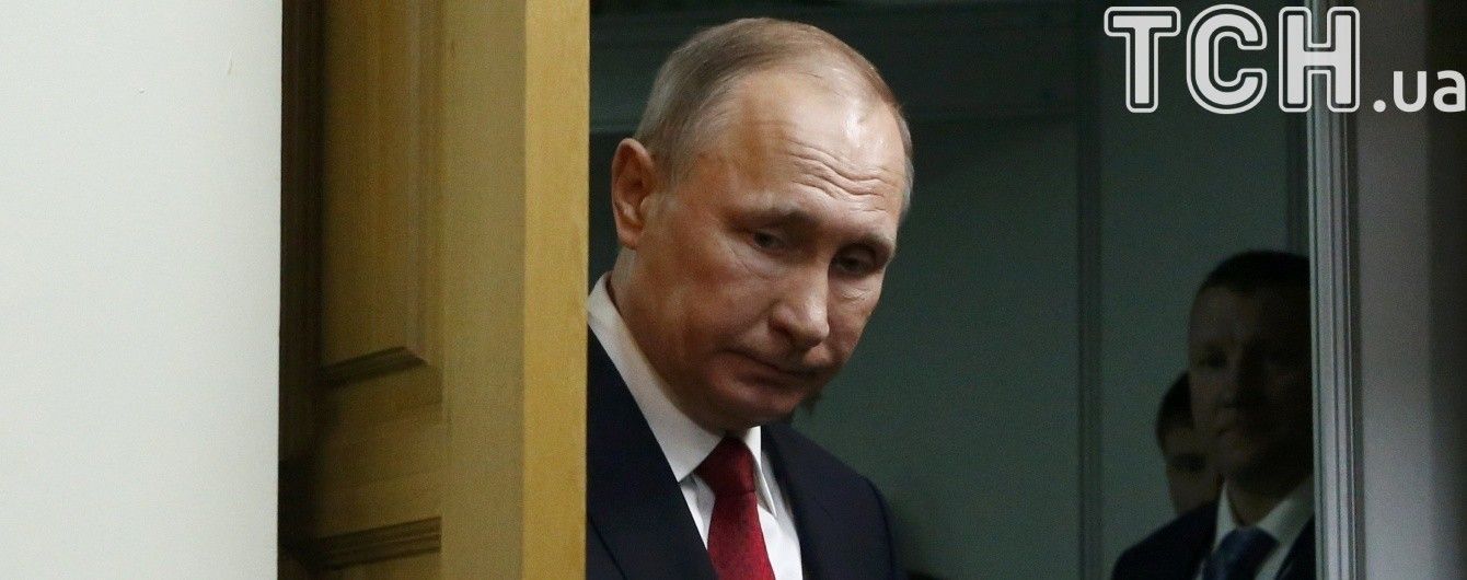 Путін планує загарбати Донбас – Bloomberg