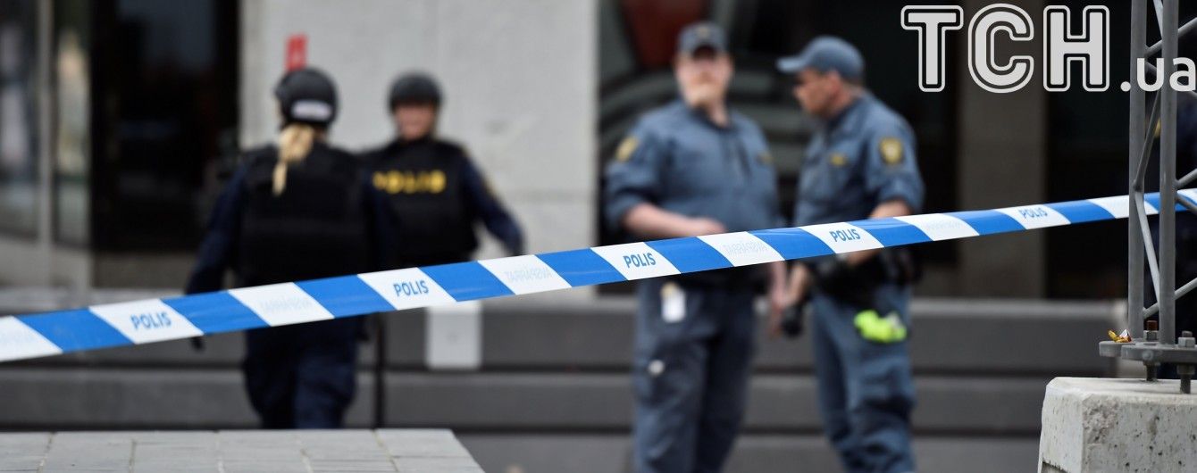 Поліція знайшла сумку з вибухівкою у вантажівці, у якій скоїли наїзд на людей у Стокгольмі - ЗМІ