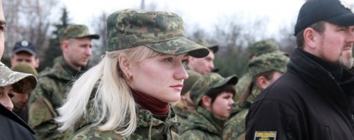 У Маріуполі дівчина-офіцер затримала бойовика-втікача з "ДНР"