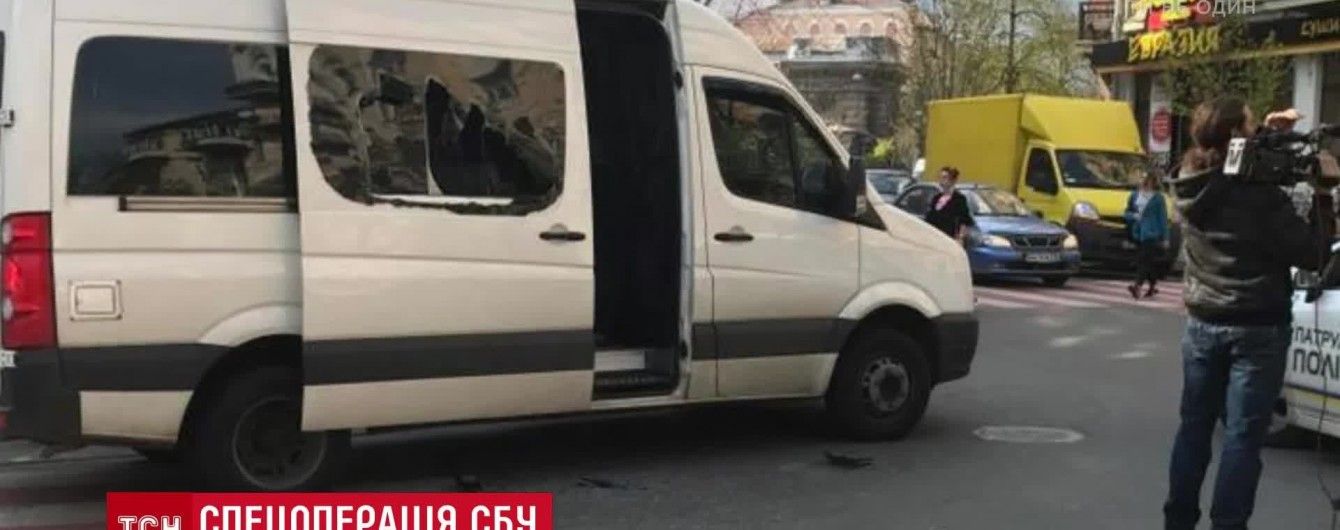 Біля метро "Золоті ворота" перехожі стали свідками спецоперації СБУ