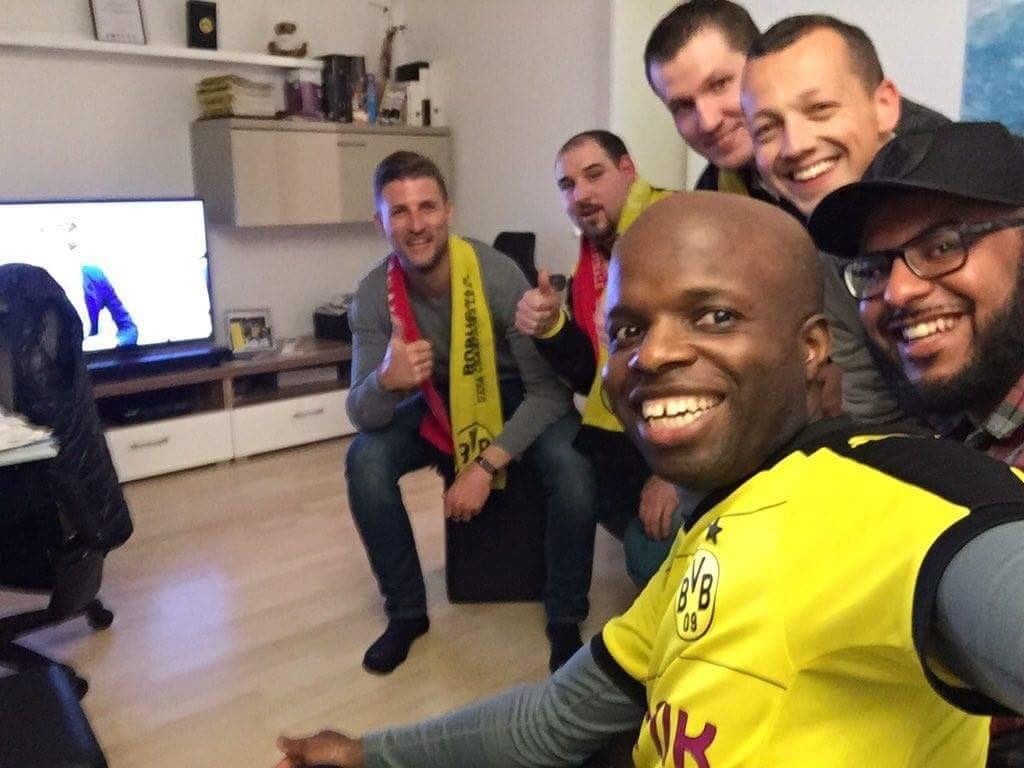 Фанати Боруссії прихистили уболівальників Монако, bedforawayfans_2