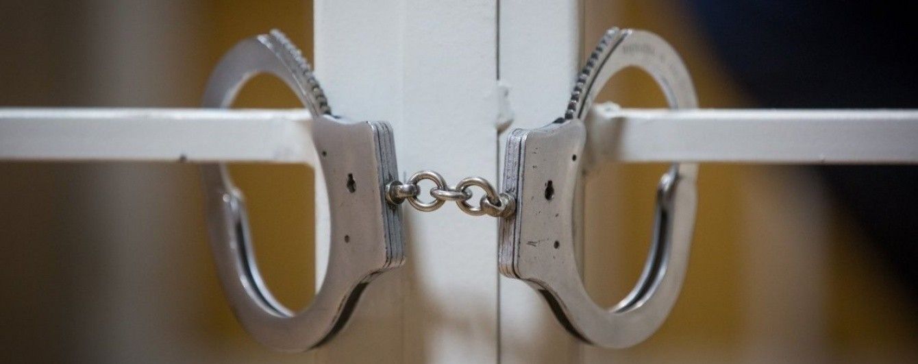 У Ніжині копи спіймали в кукурудзі та побили екс-міліціонера
