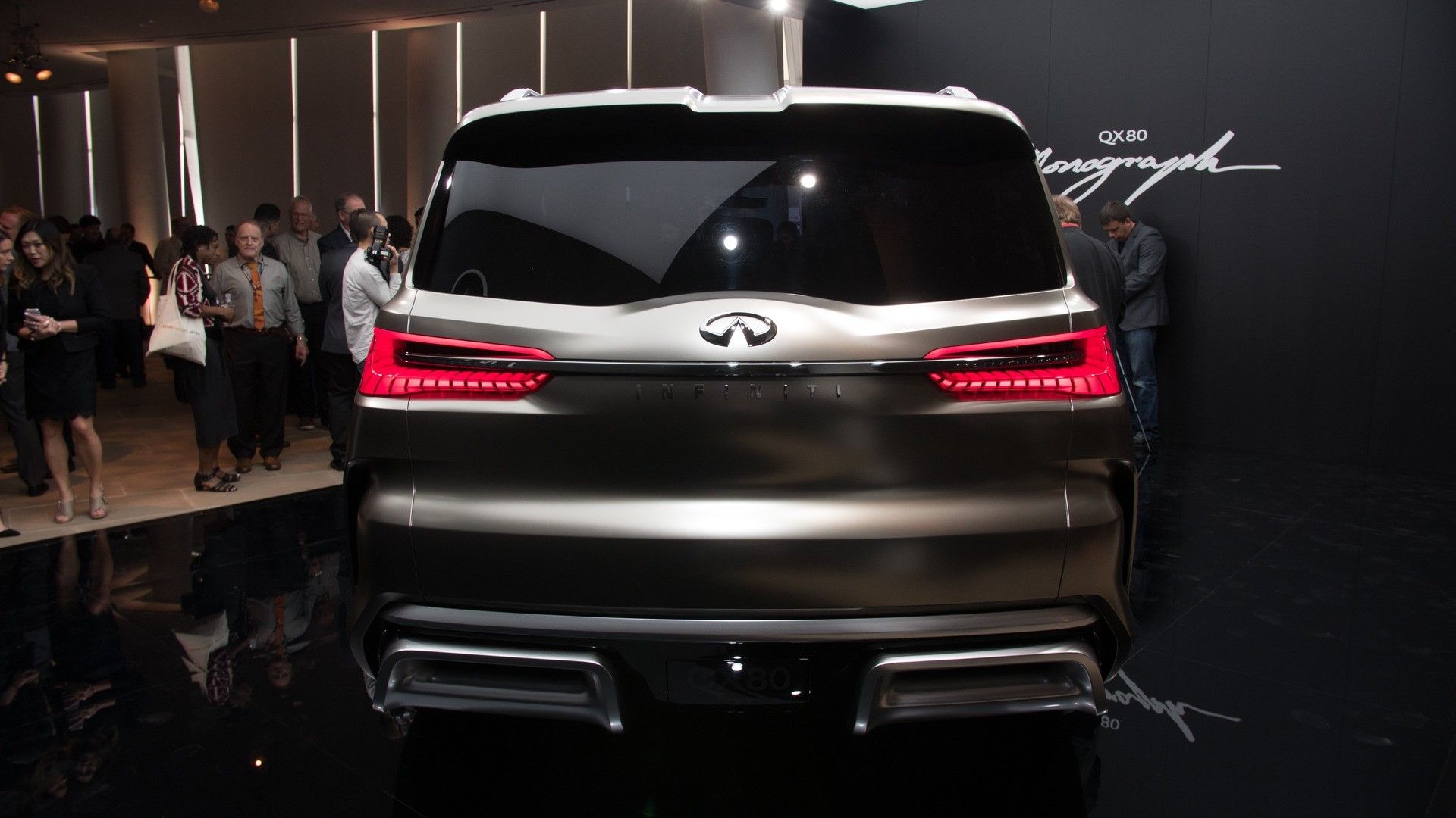 Infiniti QX80 Monograph