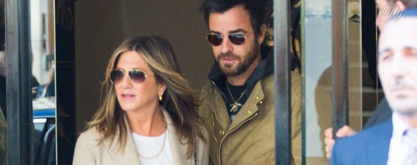 Визит в бутик Chanel и ужин в дорогом ресторане: будни Дженнифер Энистон и Джастина Теру в Париже