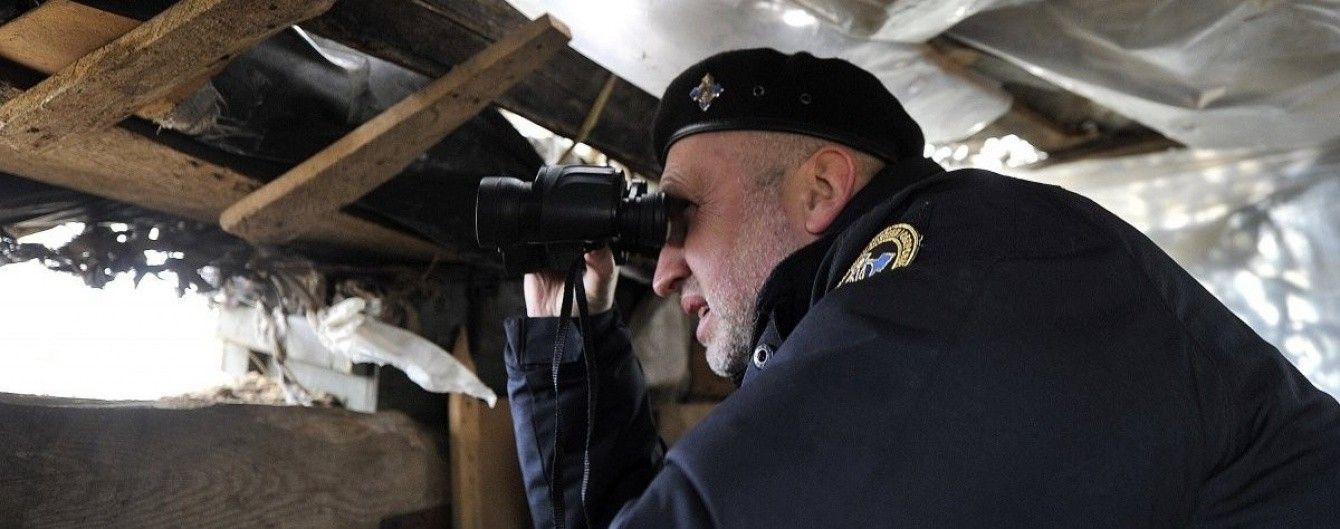 Турчинов поставив завдання військовим – метр за метром просуватися на схід