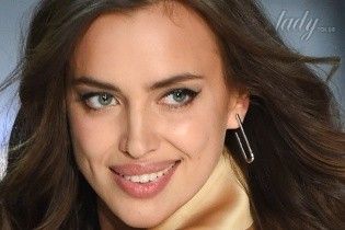 Через месяц после родов: Ирина Шейк похвасталась фигурой в купальнике