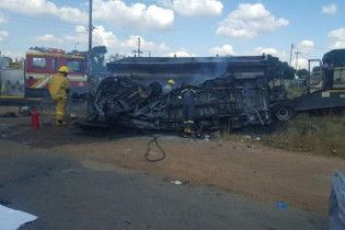 Кровавое ДТП в Африке: не менее 17 школьников погибли