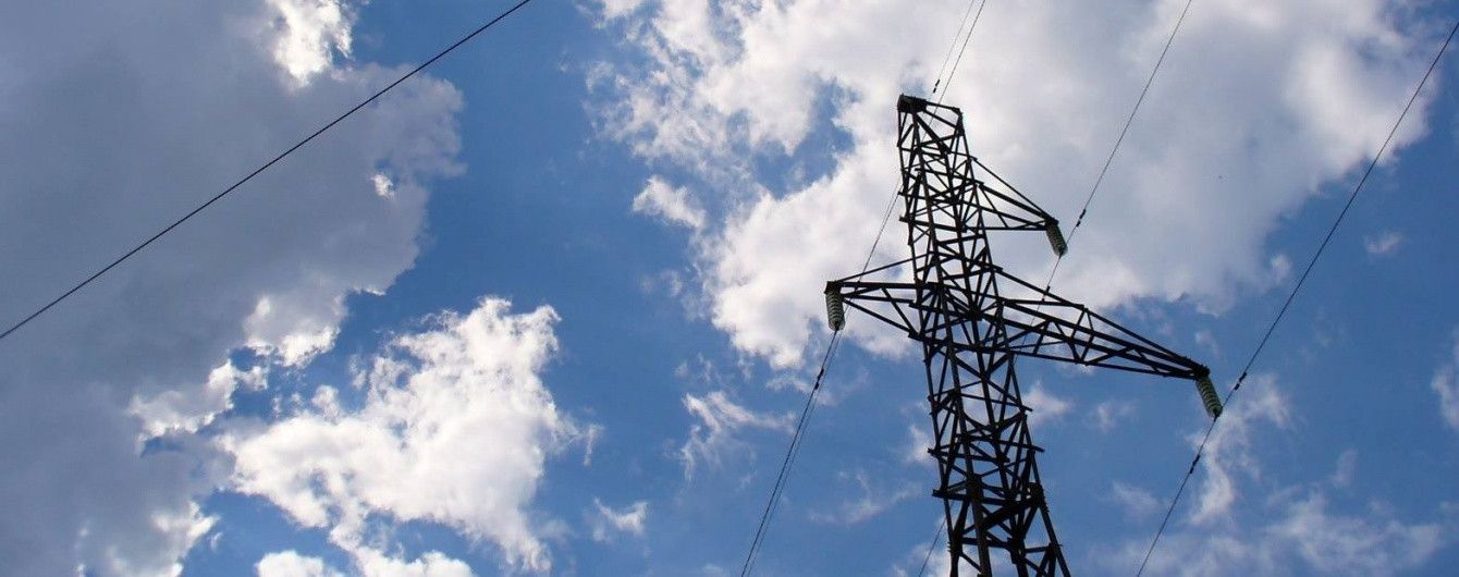 Жители 121 села третий день остаются без света из-за непогоды