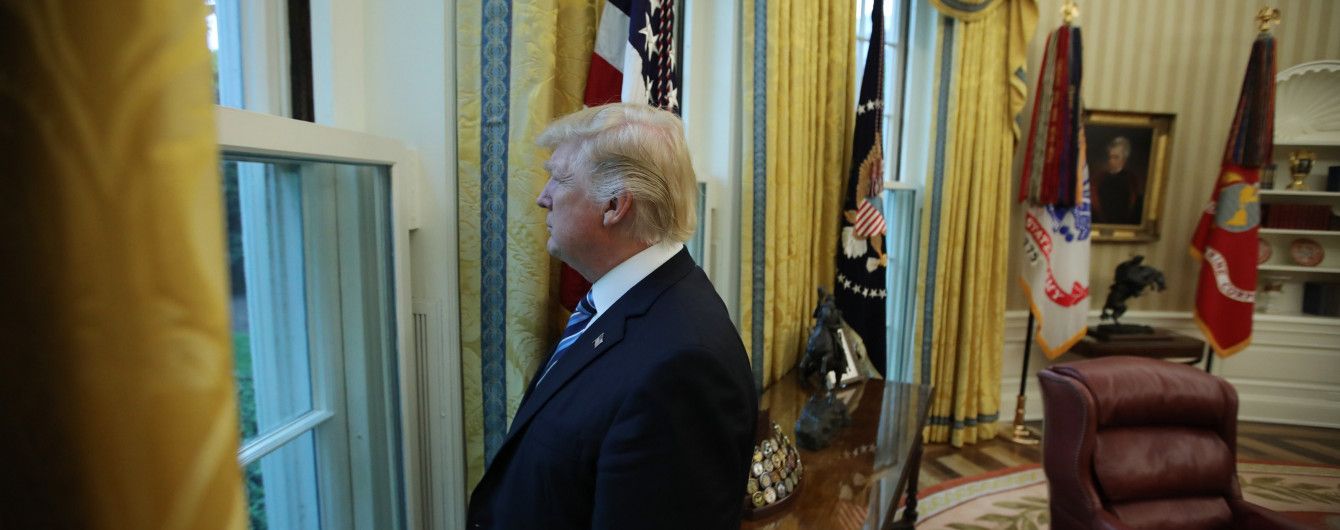 Личная клятва президенту: у Трампа открещиваются от требования присяги на верность для директора ФБР