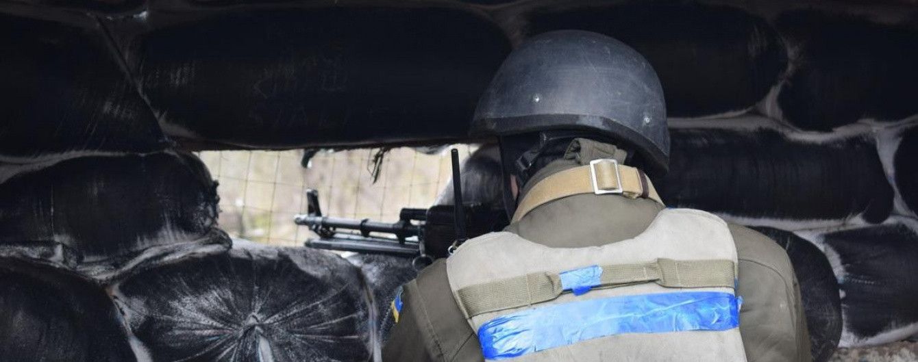Один загиблий боєць та дев'ятеро поранених. Доба у зоні АТО