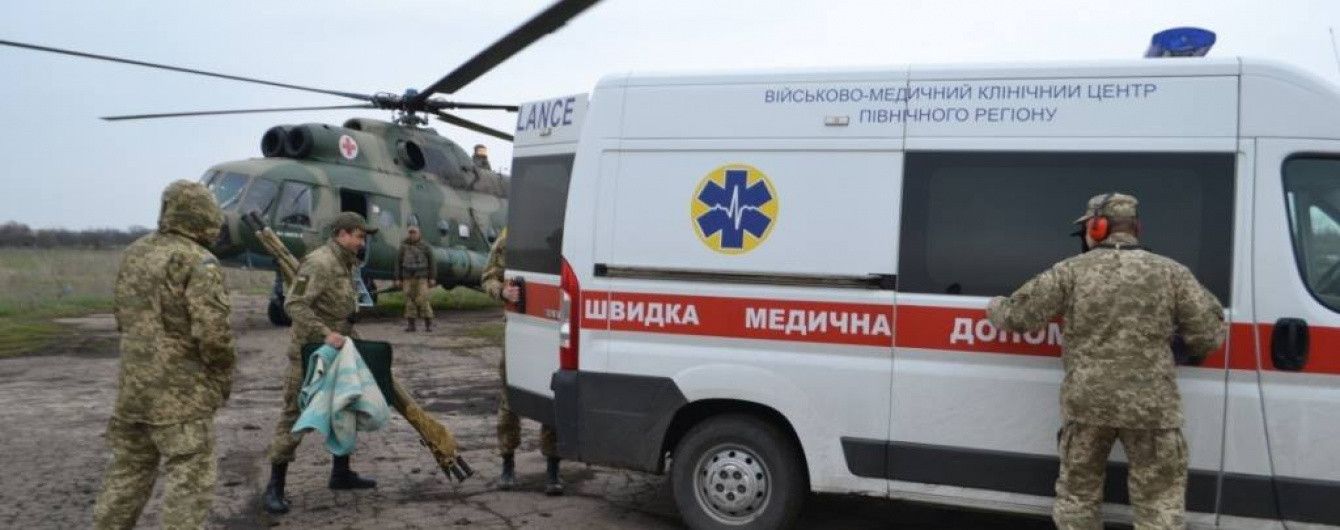 Женщина-военнослужащая получила тяжелые травмы на Донбассе - Минобороны
