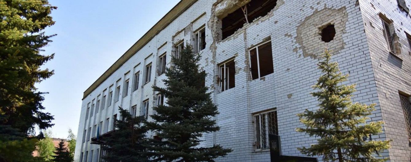 В Марьинке женщина получила огнестрельное ранение, работая на огороде