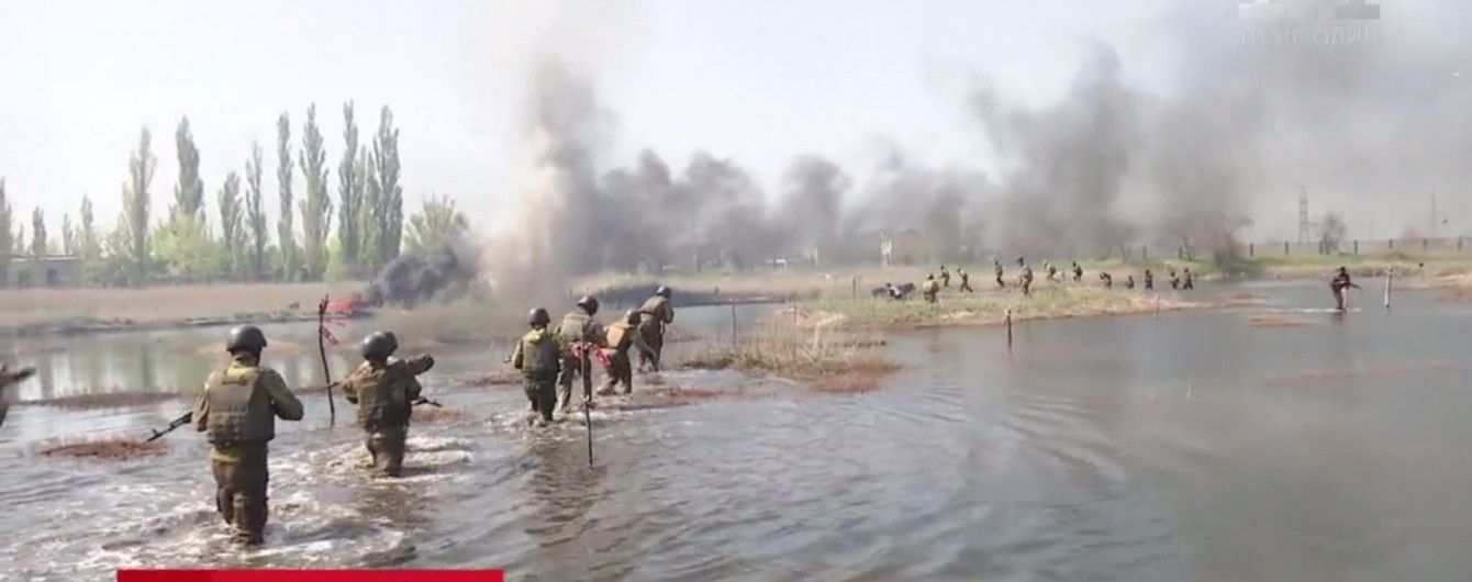 Элита войска: украинские морпехи сдали экзамен на черные береты