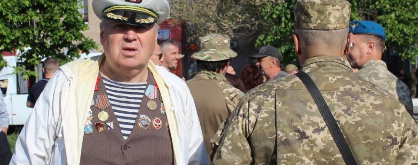 В Запорожье во время акций к 9 мая в противостоянии столкнулись около 500 человек - СМИ