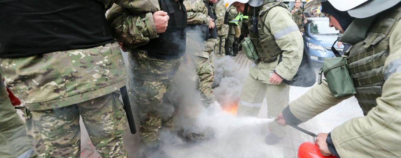 У сутичках 9 травня постраждали вісім правоохоронців