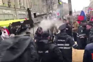 В Москве во время акции "Бессмертный полк" подрались армяне и азербайджанцы