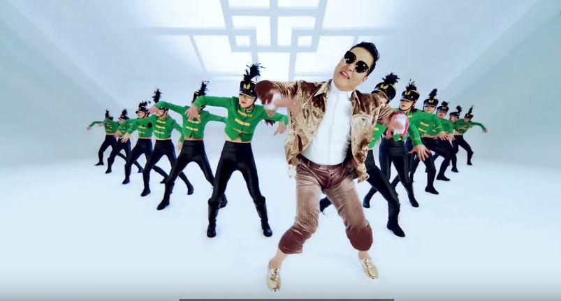Кадри з кліпу PSY_5