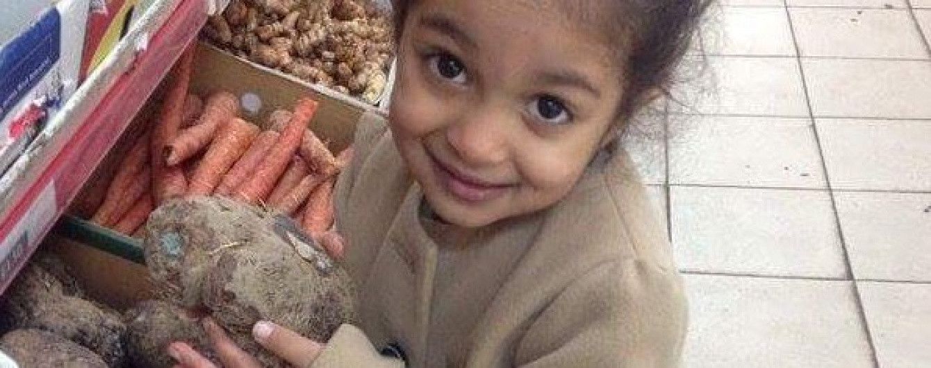 Девочка стала звездой Сети после трогательной фотографии с "картофелем"