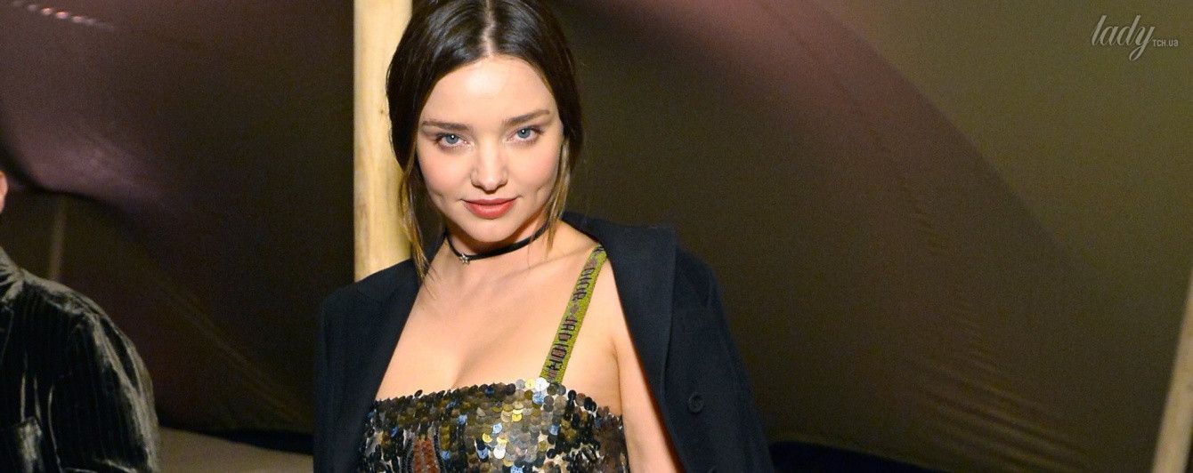 Деми Мур, Миранда Керр и Шарлиз Терон на показе круизной коллекции Christian Dior