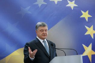 Порошенко підписав указ про санкції проти "Яндекс" і "ВКонтакте"