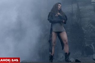 Энергичная Руслана в кольчуге представила зрелищный клип, снятый в уникальном месте