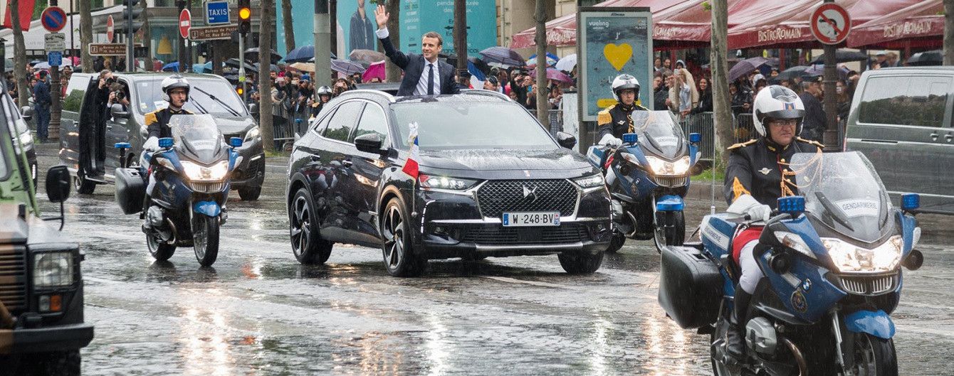 Поддержка отечественного автопрома: президент Франции выбрал кроссовер DS 7 Crossback